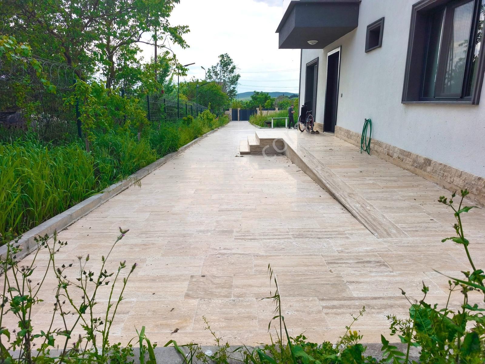 Silivri B.kılıçlı Merkezde 900m² Arsa İçinde 6+1 İskanlı Villa - Görsel 27