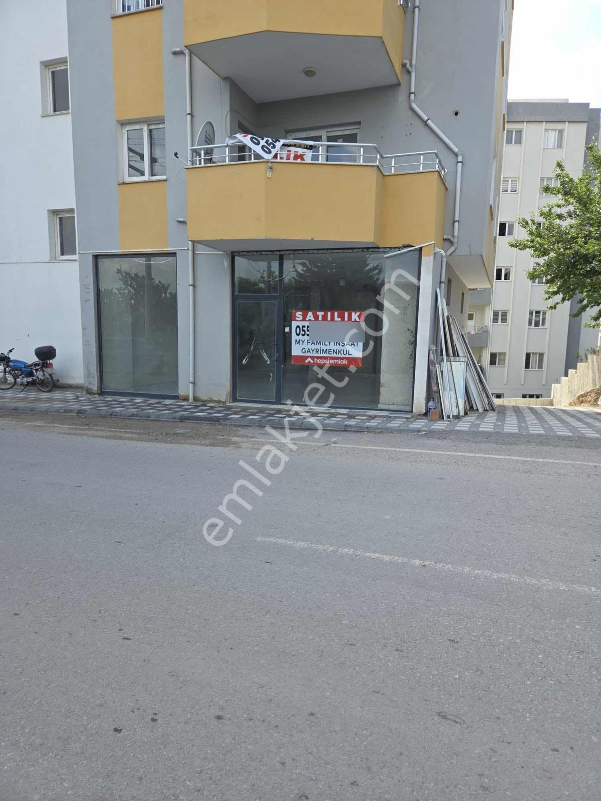 Sofudede'de Dilek Atlığ Caddesinde 70 M2 Satılık İşyeri