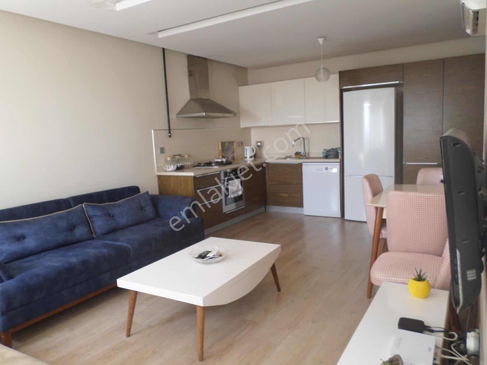 Havuzlu Güvenlikli Sitede Çok Geniş Ful Eşyalı Kiralık 1+1 Daire