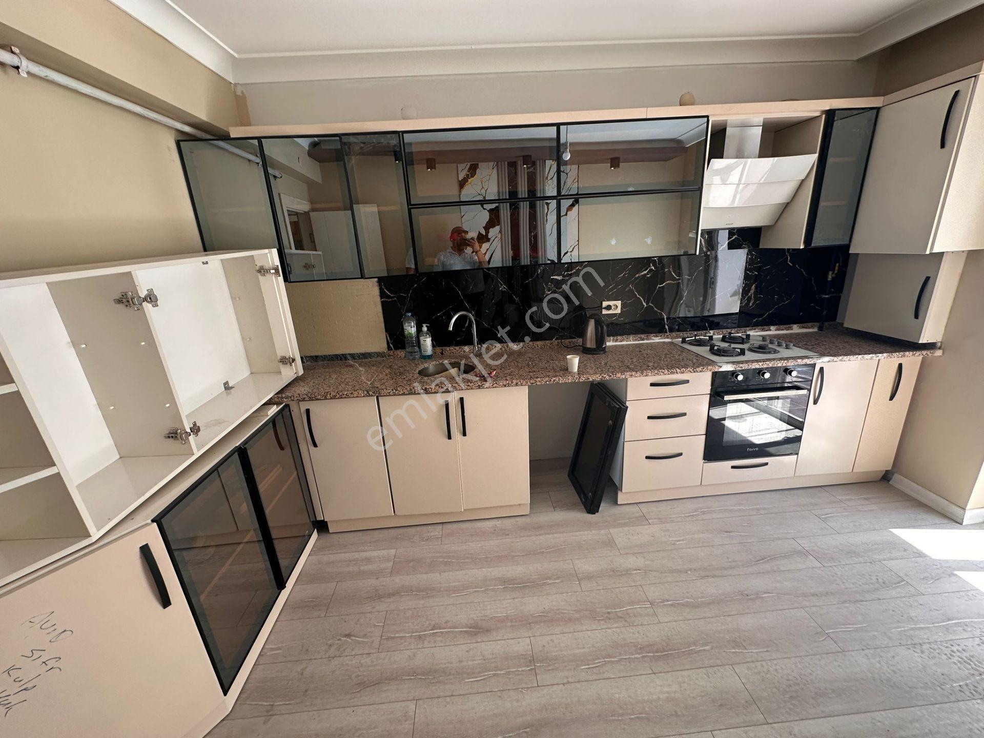 Ege Mah.3+1 Teras Balkonlu 140m² Masrafsız Dublex - Görsel 4