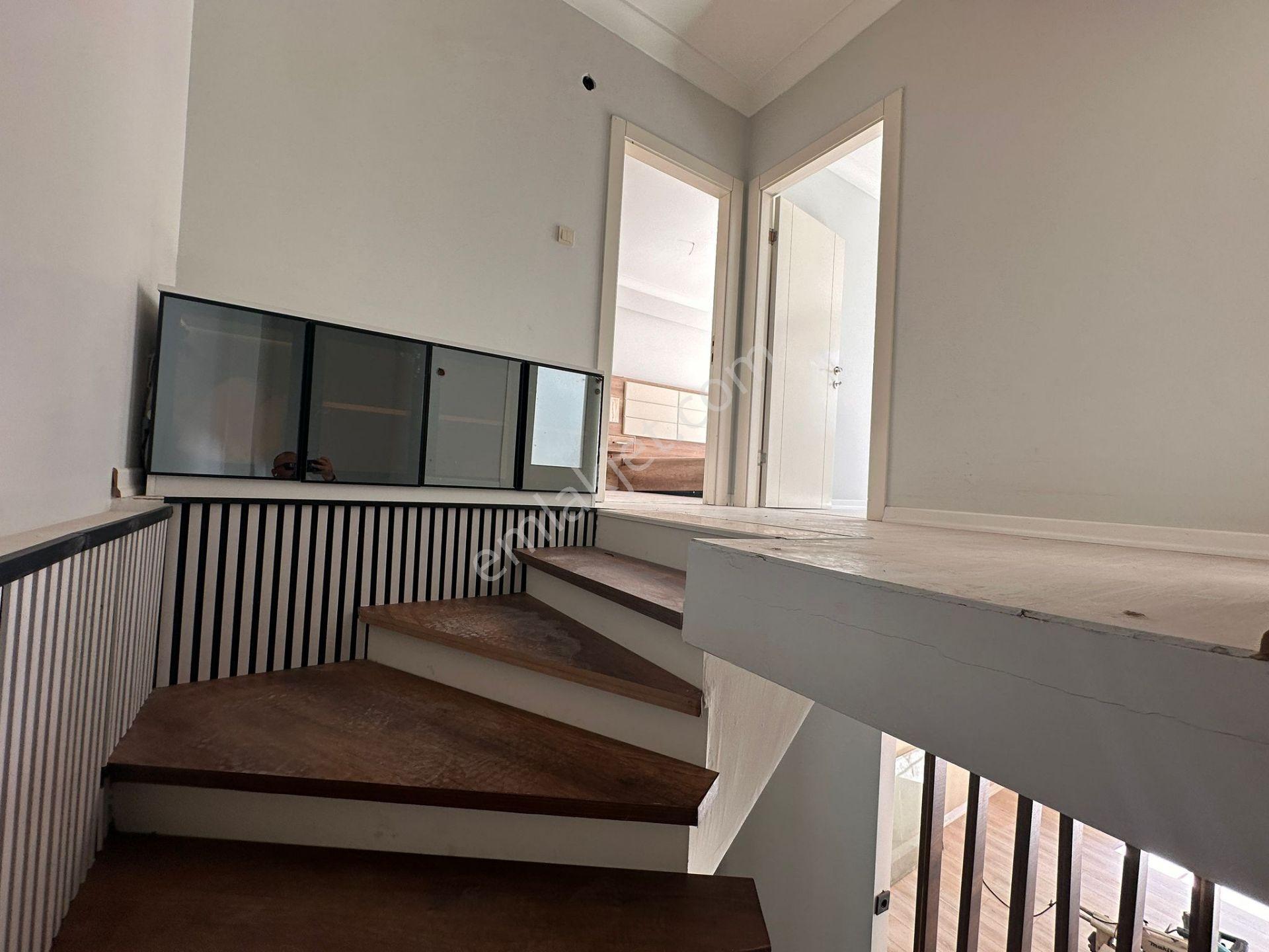 Ege Mah.3+1 Teras Balkonlu 140m² Masrafsız Dublex - Görsel 20