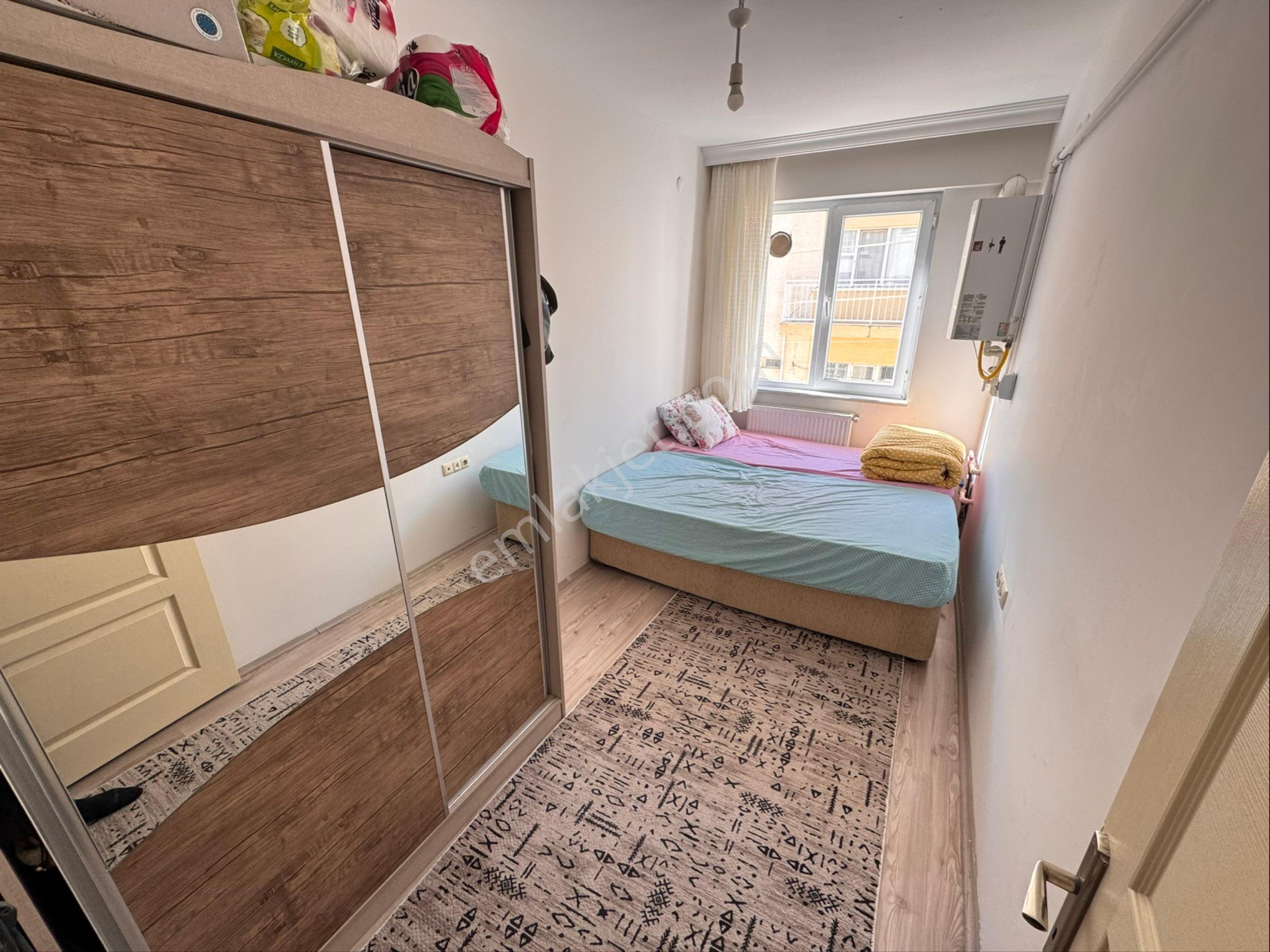 Pera'dan Sütlüce Mah. Üni Yakını Eşyalı 1+1 Kiralık Daire - Görsel 12
