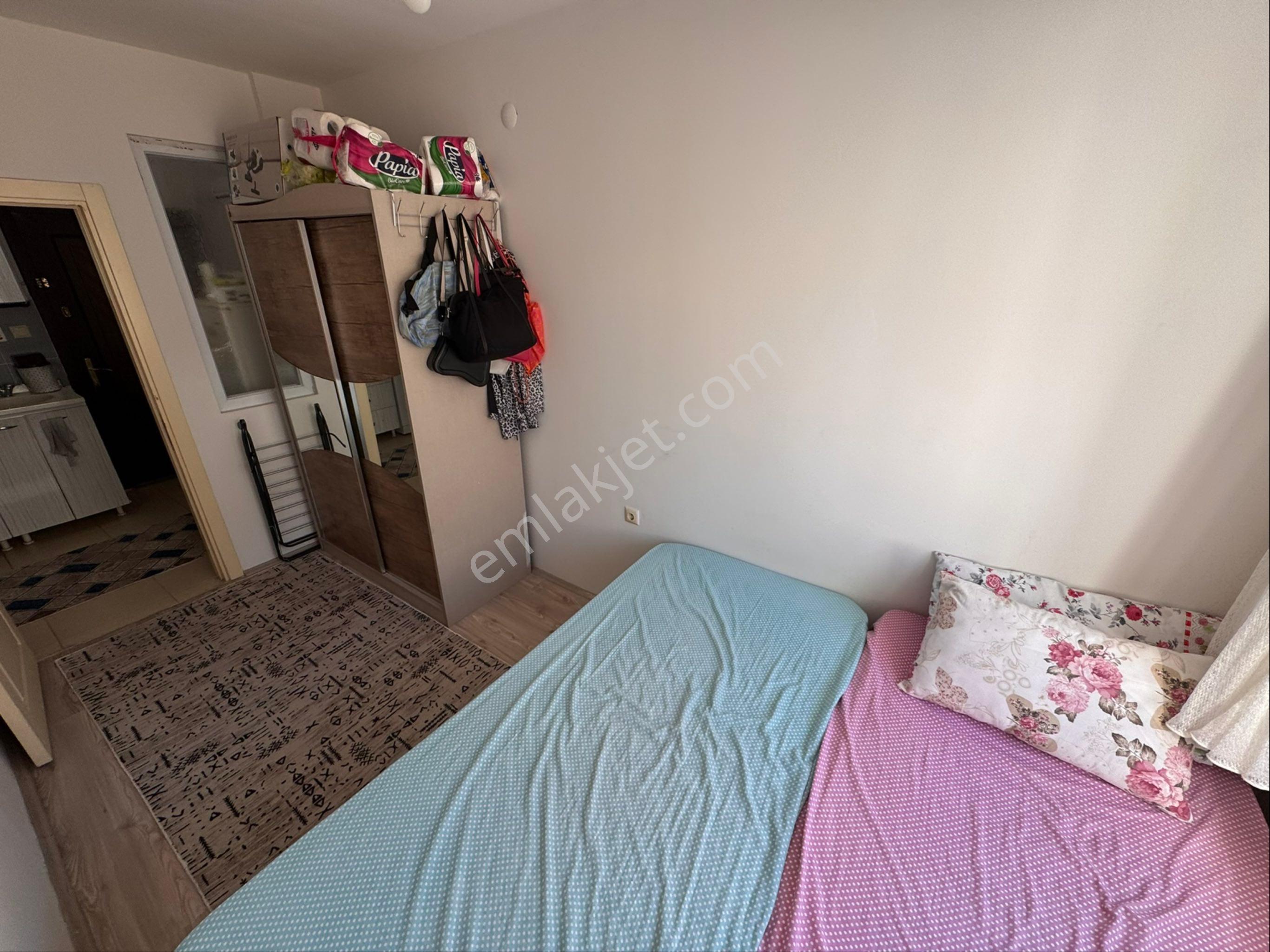 Pera'dan Sütlüce Mah. Üni Yakını Eşyalı 1+1 Kiralık Daire - Görsel 13