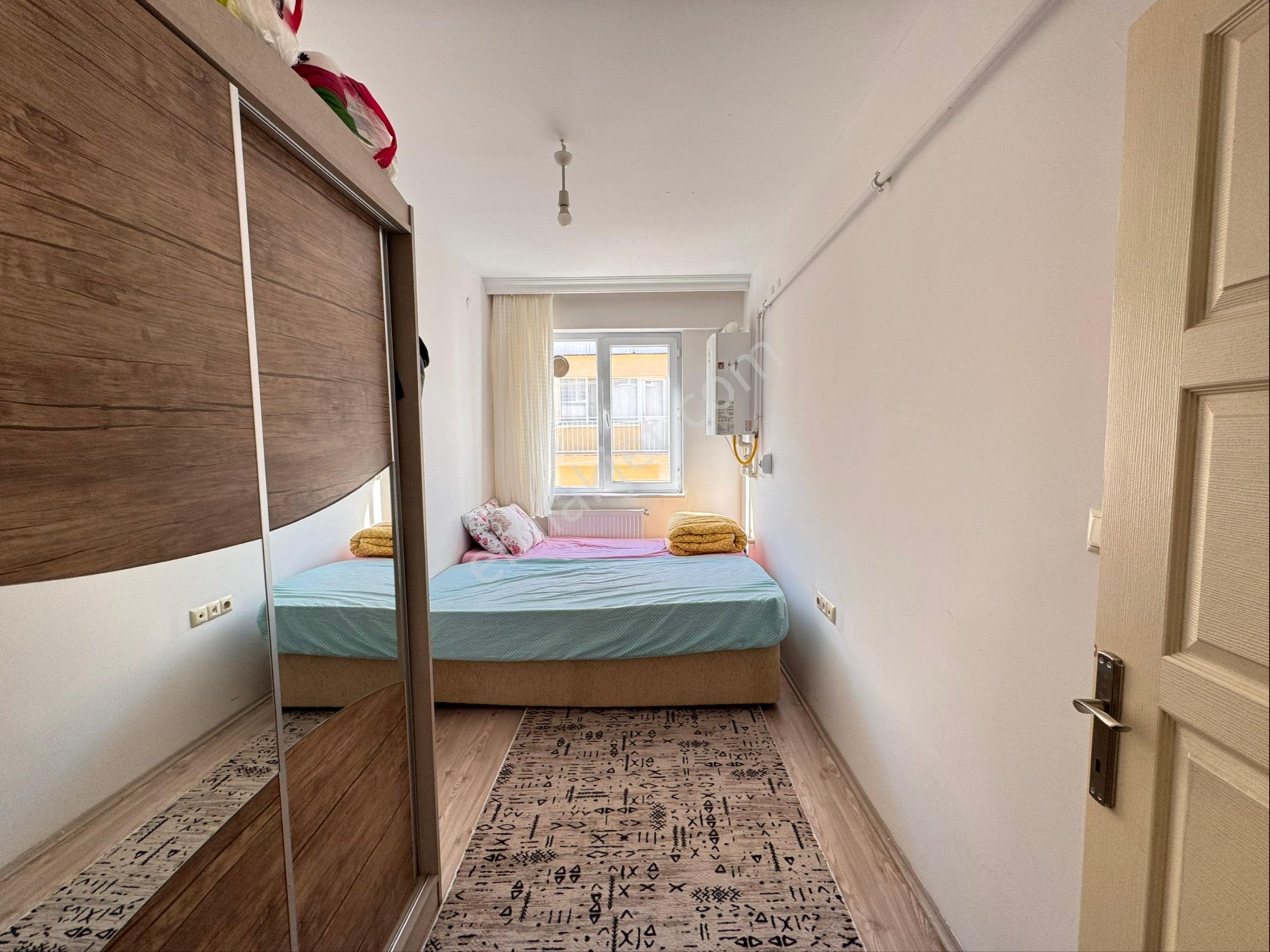 Pera'dan Sütlüce Mah. Üni Yakını Eşyalı 1+1 Kiralık Daire - Görsel 14
