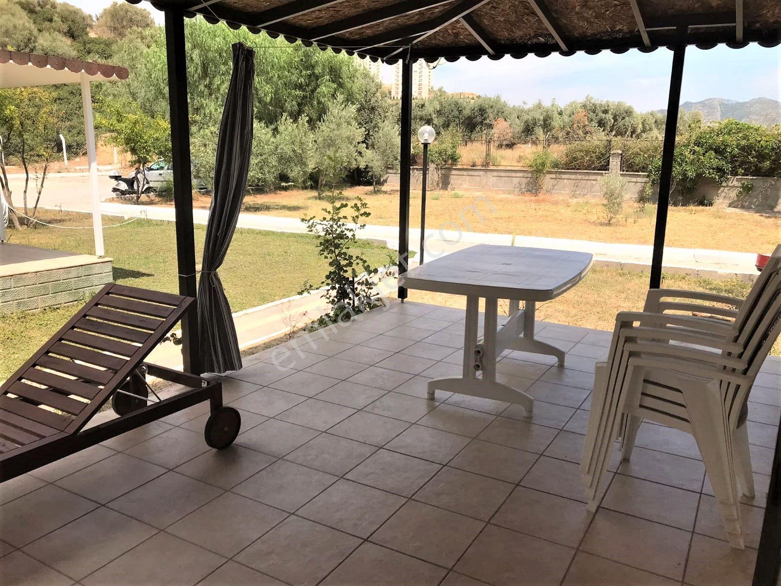 Kuşadası Avm Ye Denize 150 Mt 4+1 Trıpleks Kiralık Villa - Görsel 4