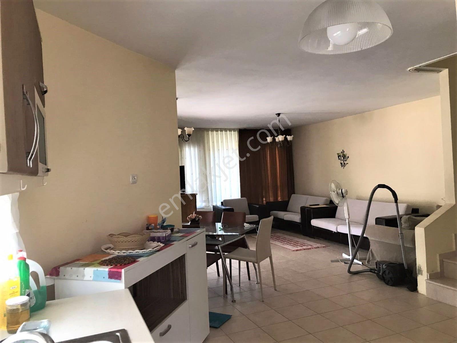 Kuşadası Avm Ye Denize 150 Mt 4+1 Trıpleks Kiralık Villa - Görsel 17