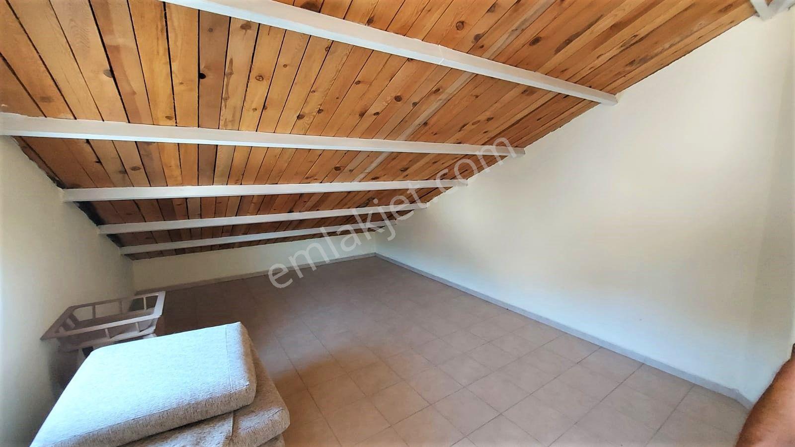 Kuşadası Avm Ye Denize 150 Mt 4+1 Trıpleks Kiralık Villa - Görsel 24