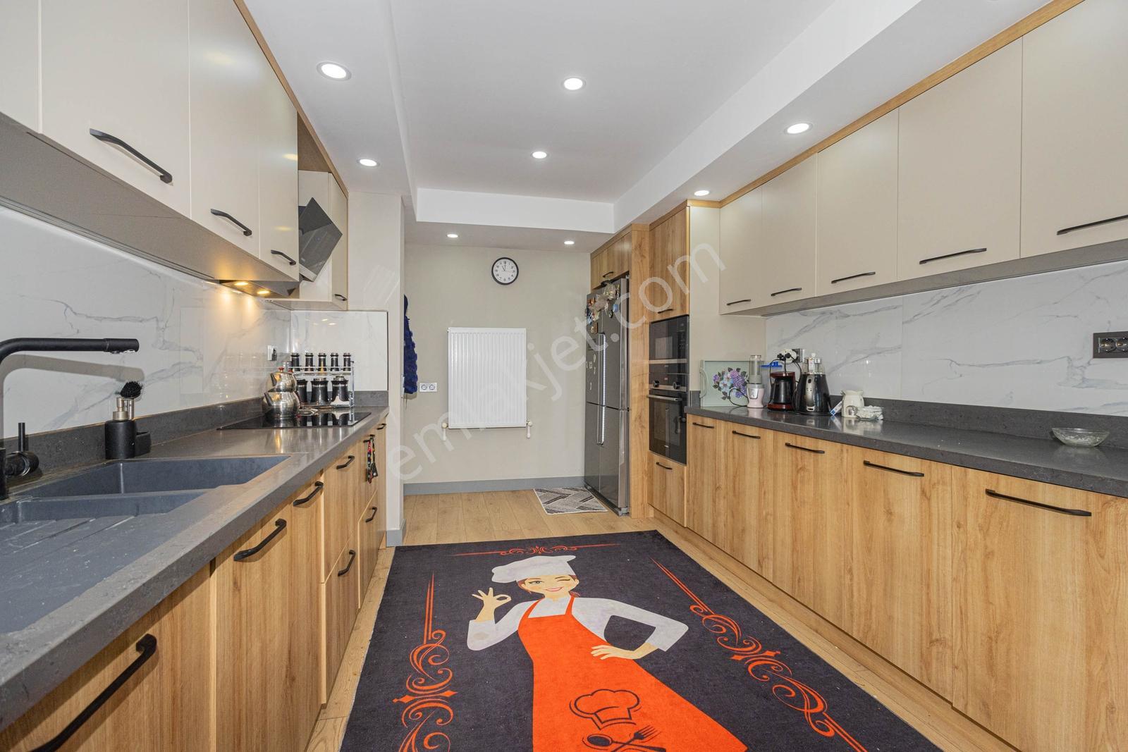 Korkutelin'de 17 Dönüm Çiftlik İçerisinde Villa - Görsel 3