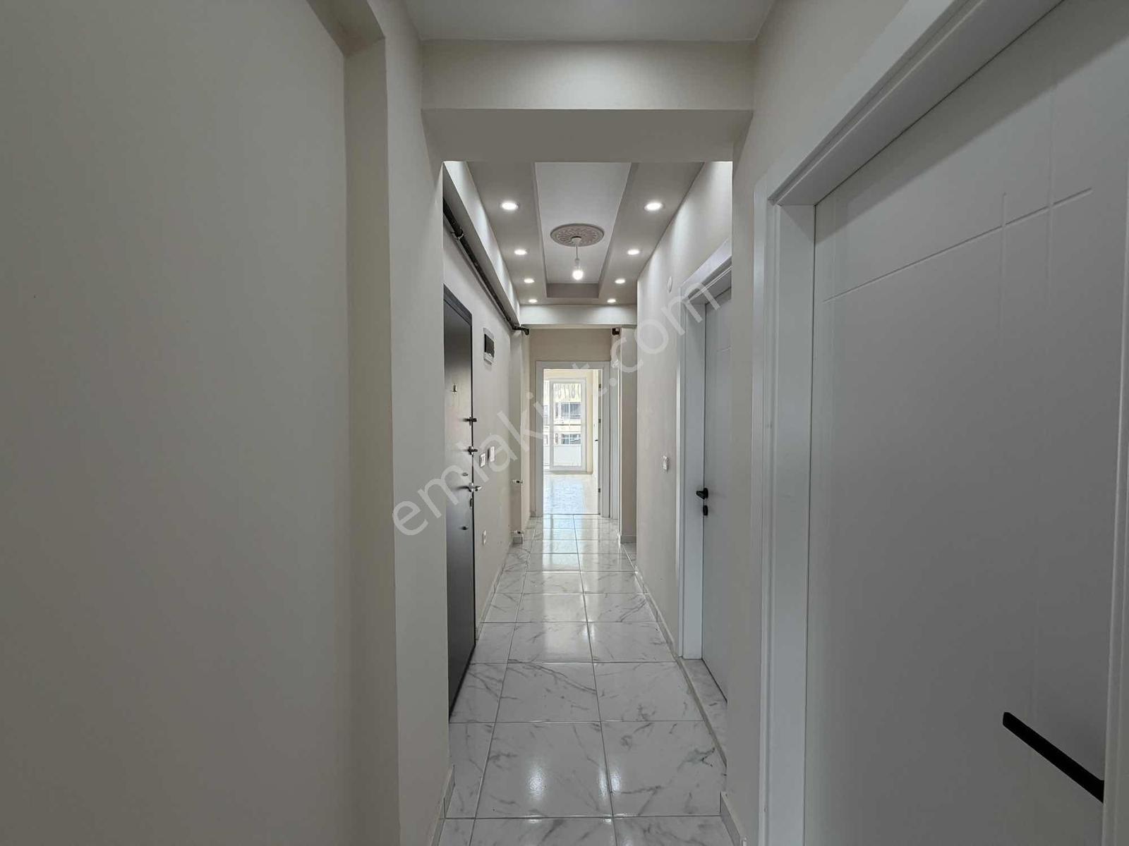 Onmax Bahçelievlerde Satılık 4+1 200 M2 Doğalgazlı Dubleks Daire - Görsel 30