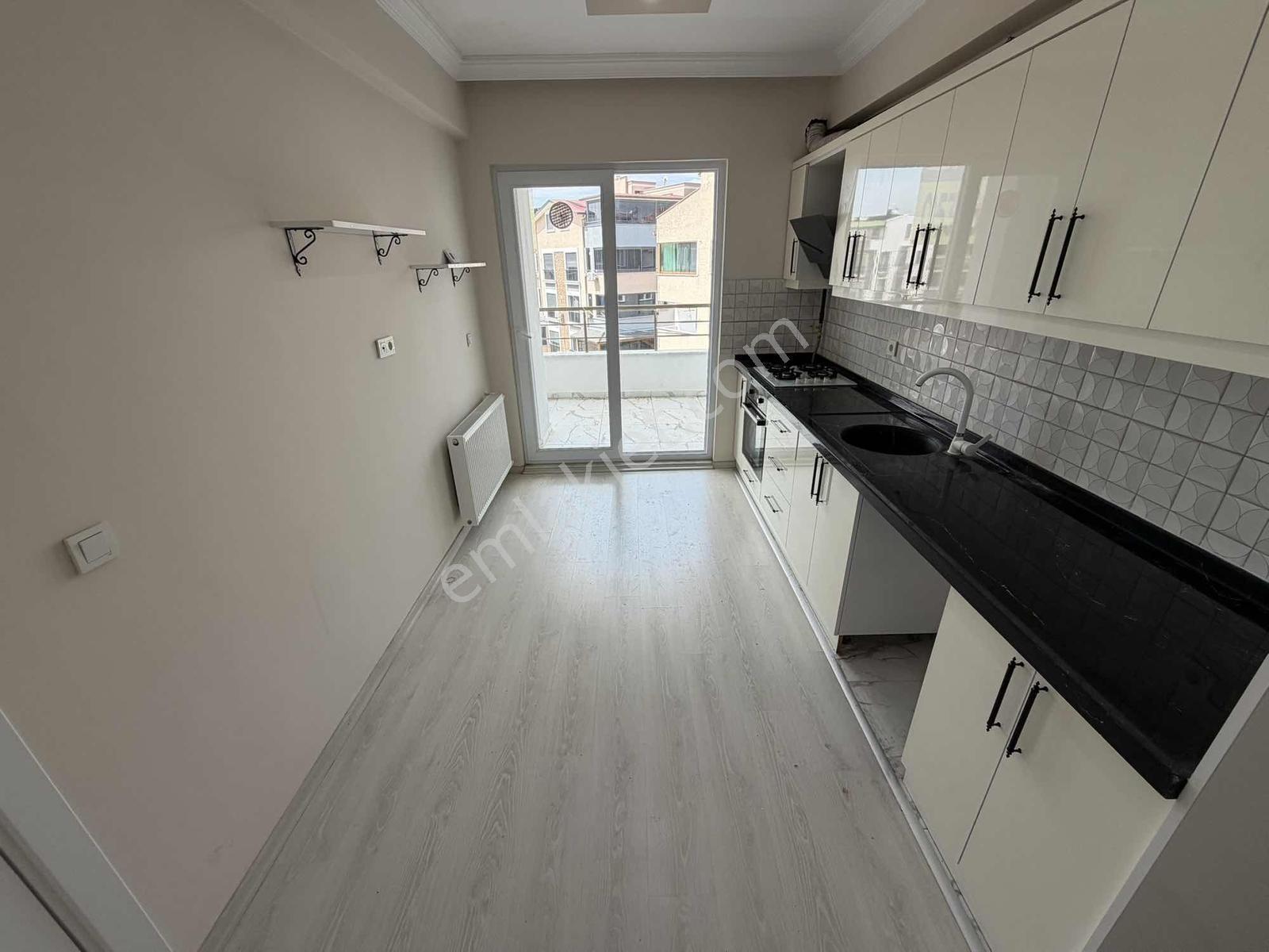 Onmax Bahçelievlerde Satılık 4+1 200 M2 Doğalgazlı Dubleks Daire - Görsel 12