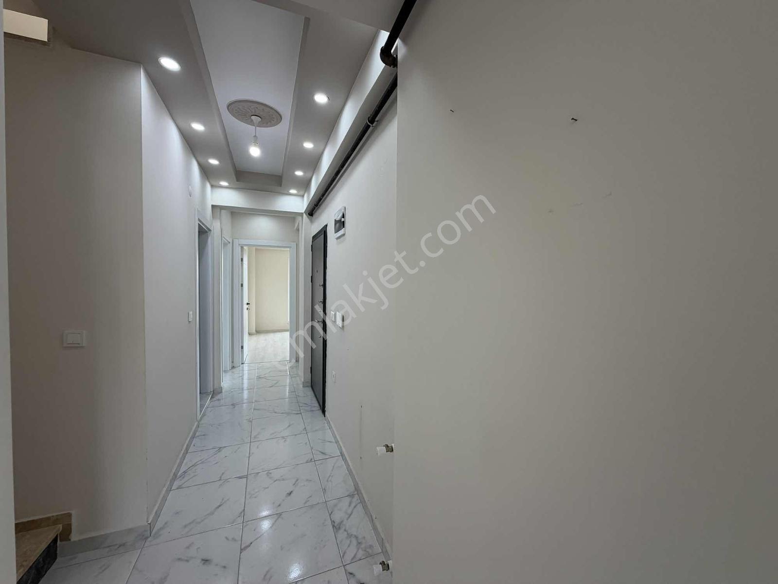 Onmax Bahçelievlerde Satılık 4+1 200 M2 Doğalgazlı Dubleks Daire - Görsel 23
