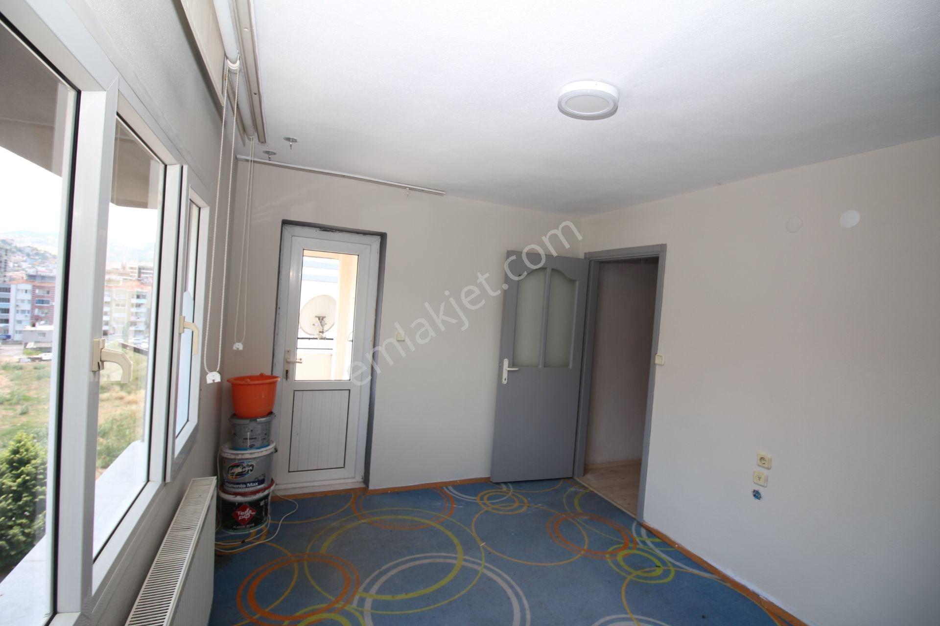 Doğalgazlı Otoparklı Tadilatlı Bakımlı Geniş Ferah 3+1 Daire - Görsel 35