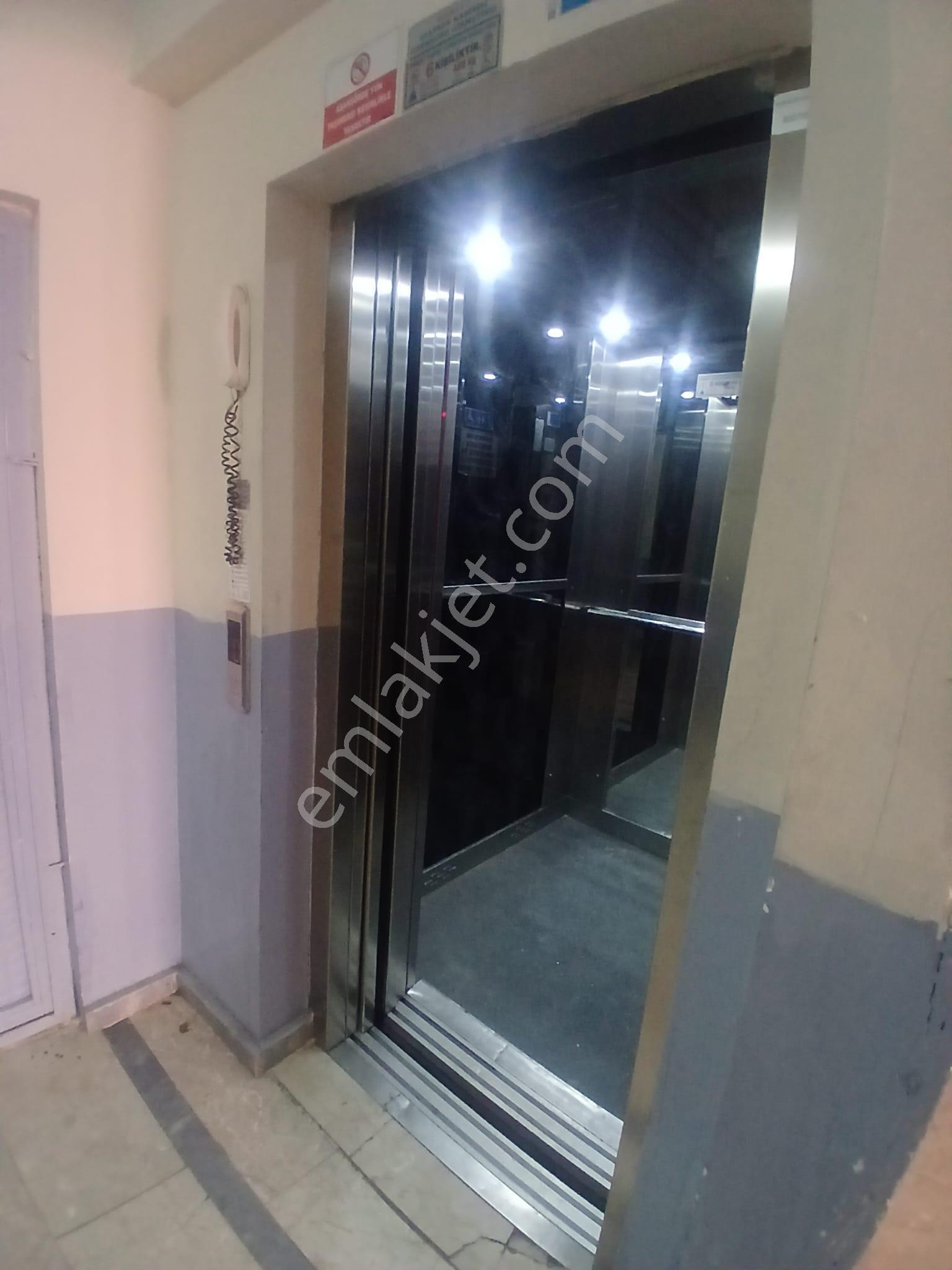 Rba'dan Zafer Mahallesinde Satılık Eşyalı 1+1 Apart Daire - Görsel 16