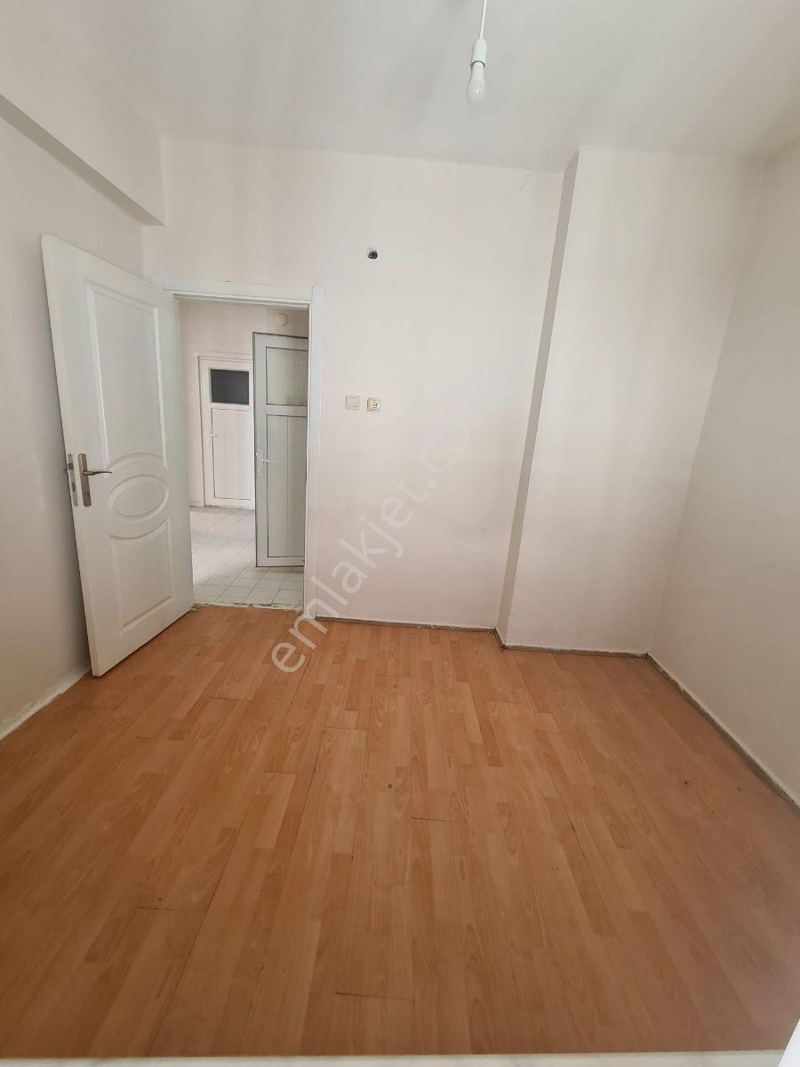 Gaziosmanpaşa Bağlarbaşı Mahallesinde 2+1 Arakat - Görsel 17