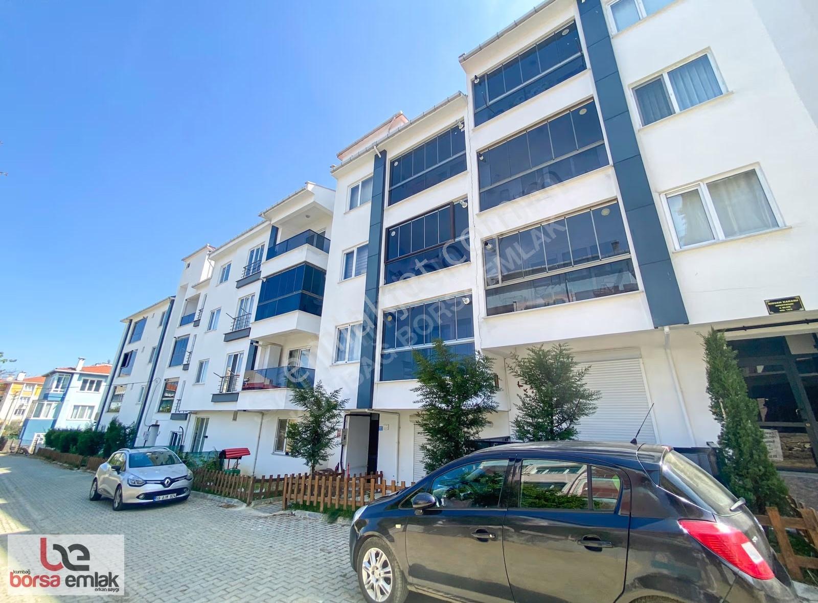 Kumbağ Pazar Sokağı Asansörlü Binada Kiralık 1+1 Daire