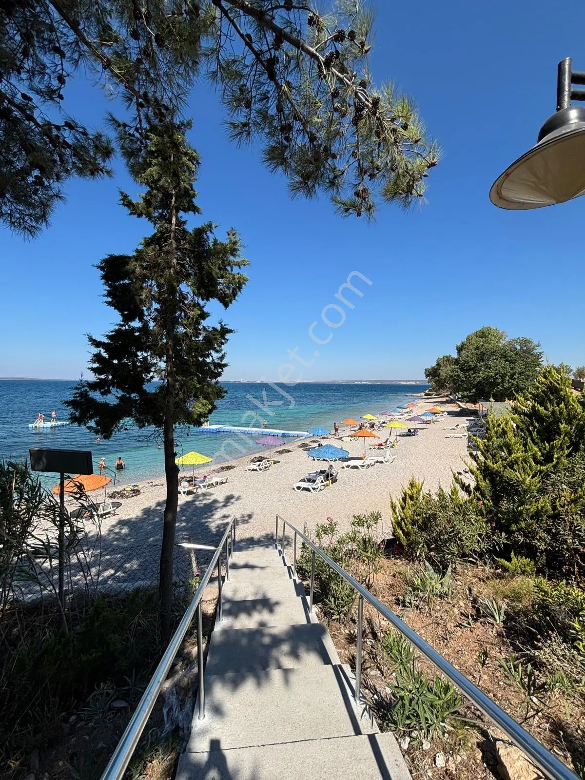 Denize Sıfır Özel Plajlı Lalekent Sitesinde 3+1 Eşyalı Villa - Görsel 5