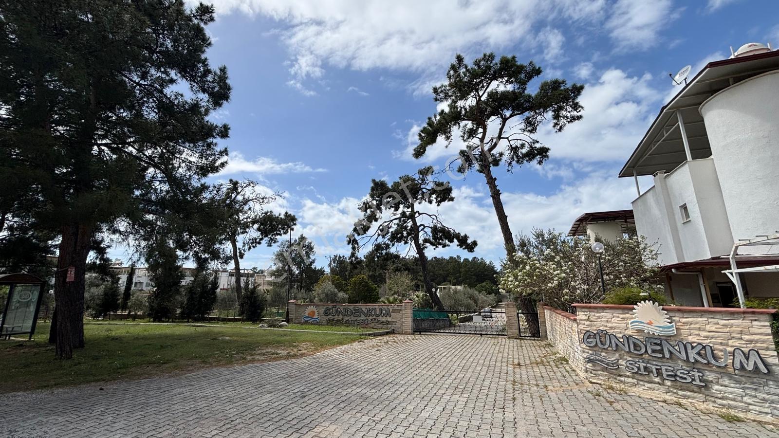 Bozbük Gündenkum Sitesinde Geniş Bahçeli Yazlık Villa - Görsel 30