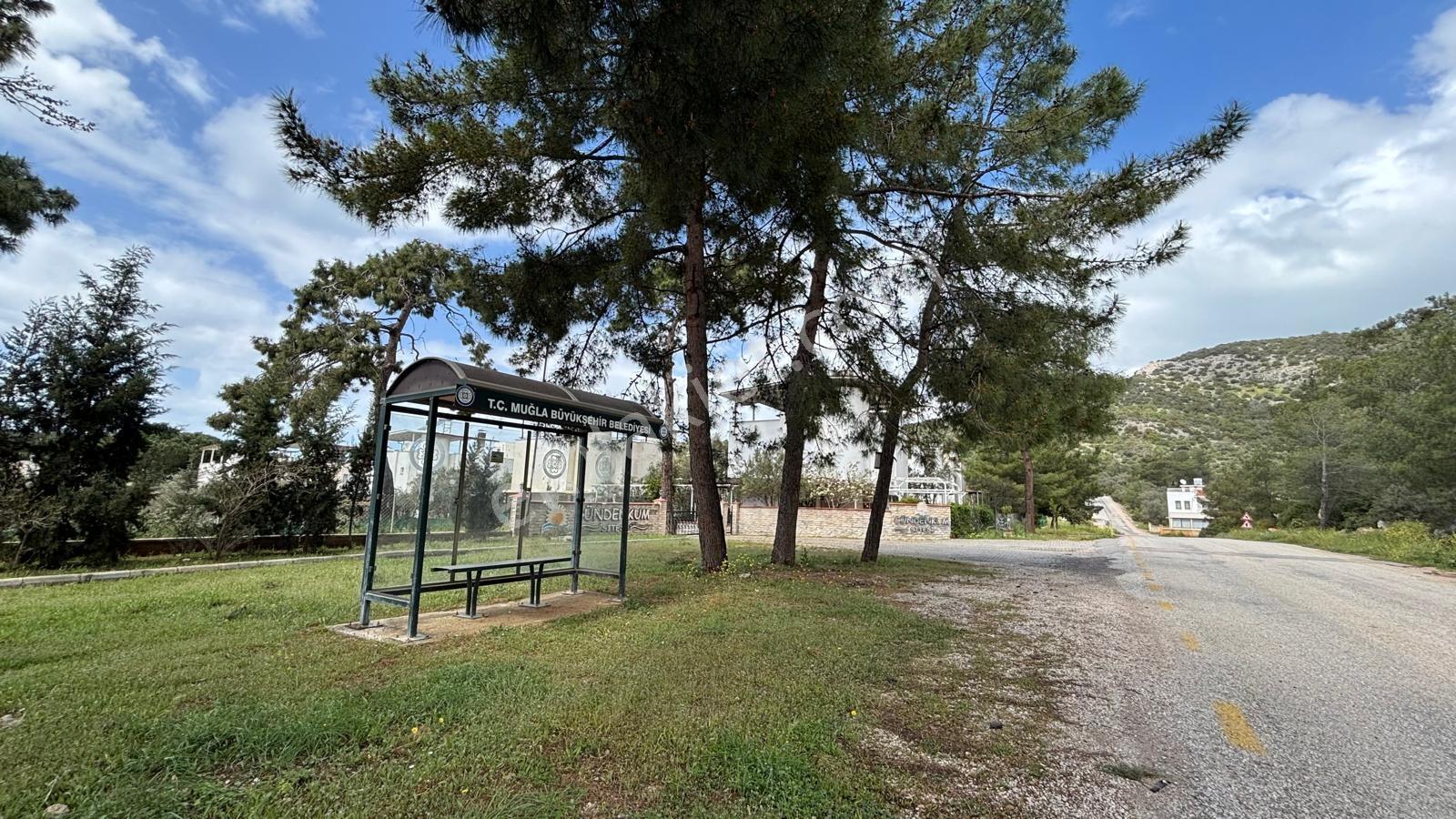 Bozbük Gündenkum Sitesinde Geniş Bahçeli Yazlık Villa - Görsel 33