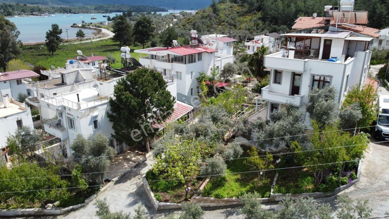 Kazıklı Koyunda Deniz Manzaralı Köşe Konumlu 3+1 Yazlık Villa - Görsel 33