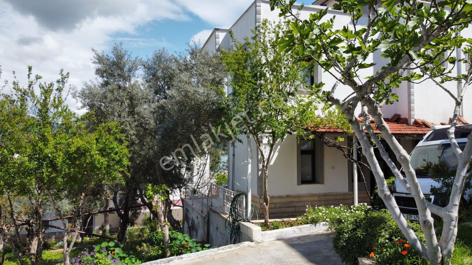 Kazıklı Koyunda Deniz Manzaralı Köşe Konumlu 3+1 Yazlık Villa - Görsel 34