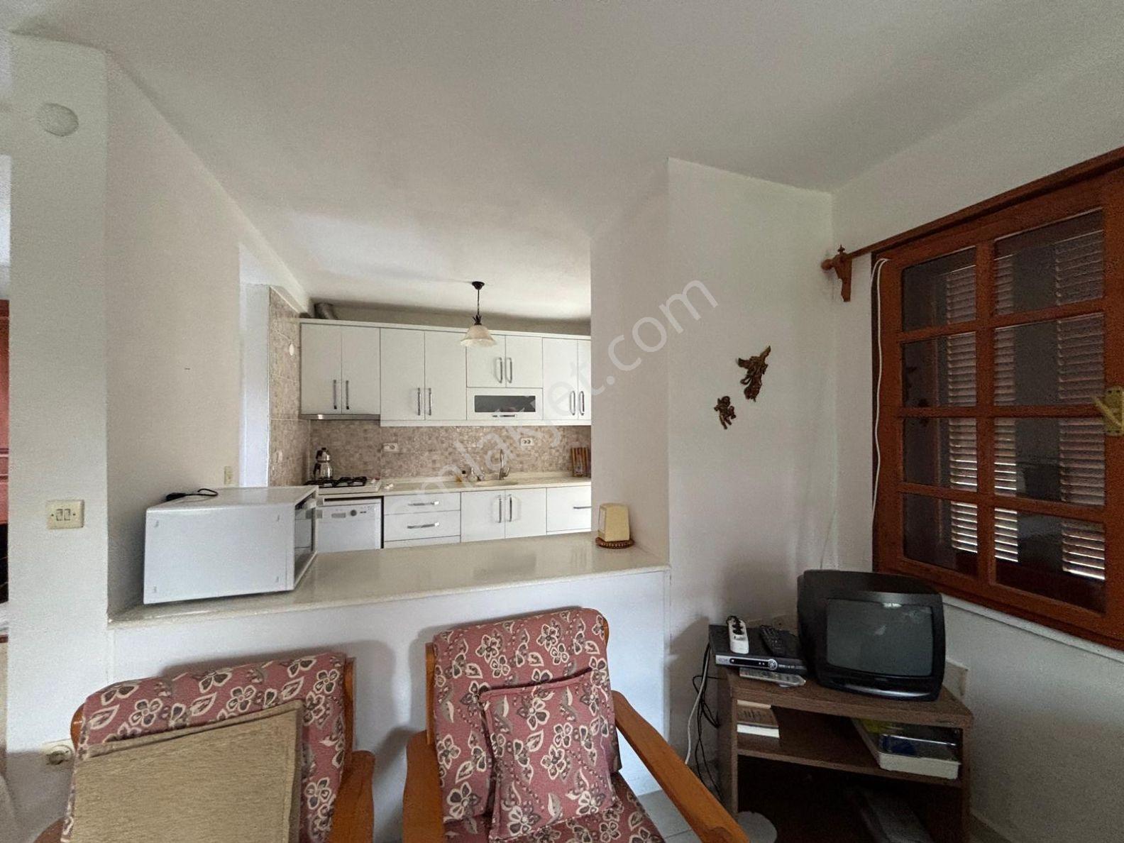Denize Sıfır Özel Plajlı Sitede - Plaja Ve Havuza Yakın Villa - Görsel 13