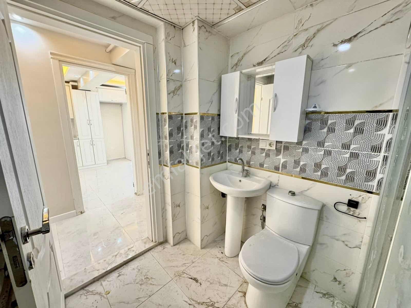 Asil Emlak'tan Muradiye Mah'sinde 2+1 Caddeye Yakın, Masrafsız - Görsel 34