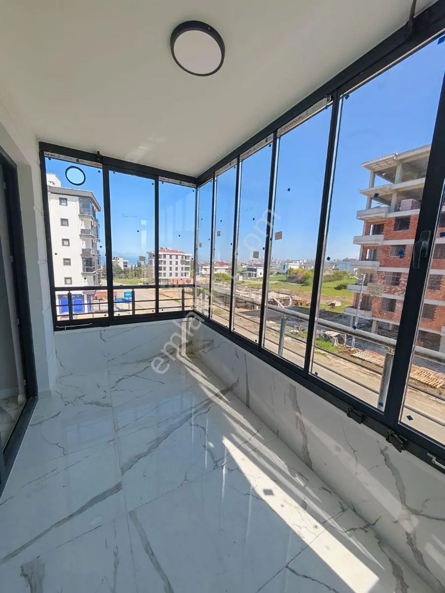 Atakum Alanlı'da Deniz Manzaralı 1+1 Kiralık Daire | Net 50 M² - Görsel 5
