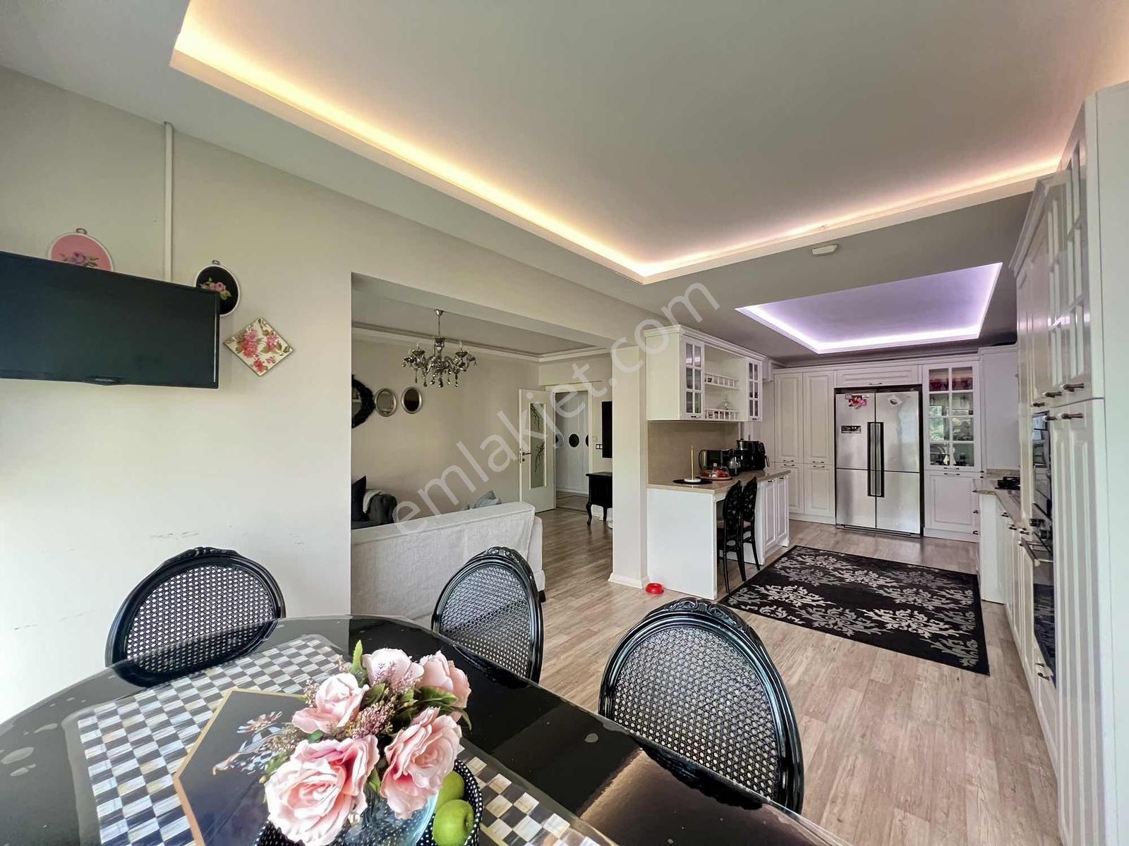 Söğütlü Ak Towers'ta Satılık 4+1 Özel Yapım Daire - Görsel 2