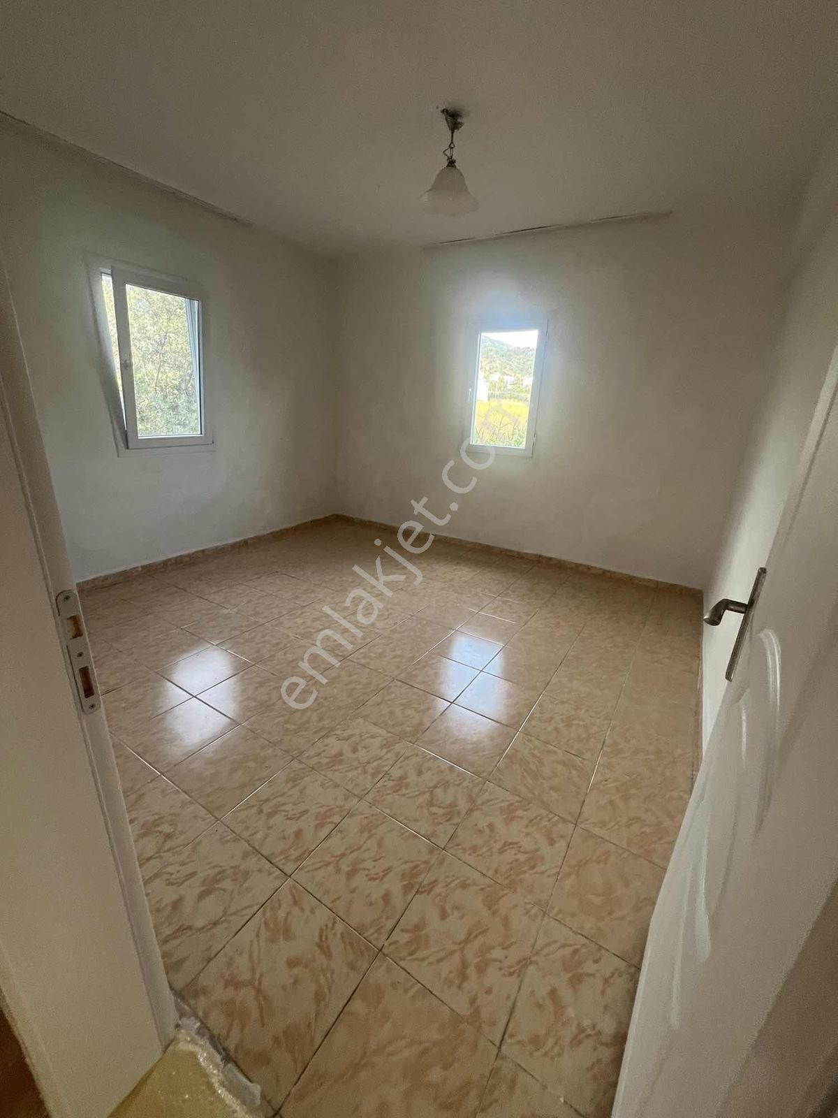 Karaçulhada Evcil Hayvan Müsadeli Kiralık Bahçe Katı - Görsel 8