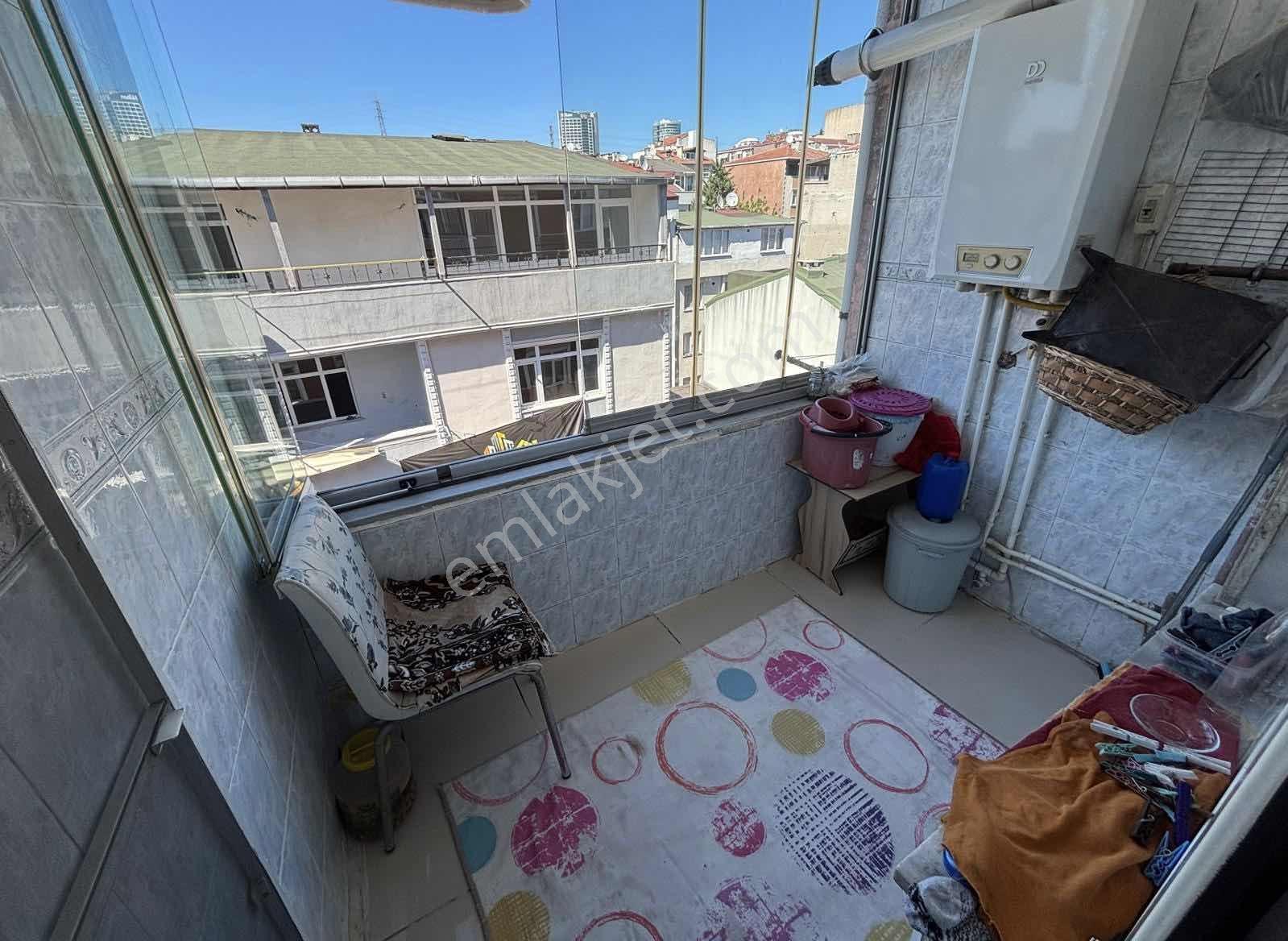 Satılık Eski Yapı Full Bakımlı 2+1 100m2 5.kat Güzel Konumda - Görsel 14