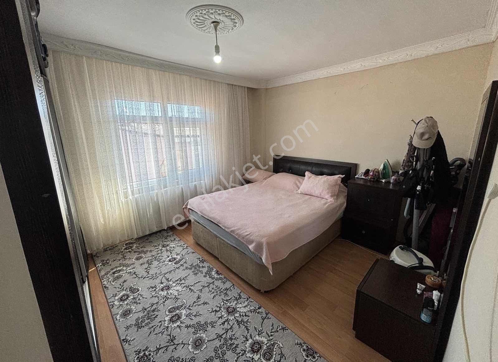 Satılık Eski Yapı Full Bakımlı 2+1 100m2 5.kat Güzel Konumda - Görsel 13