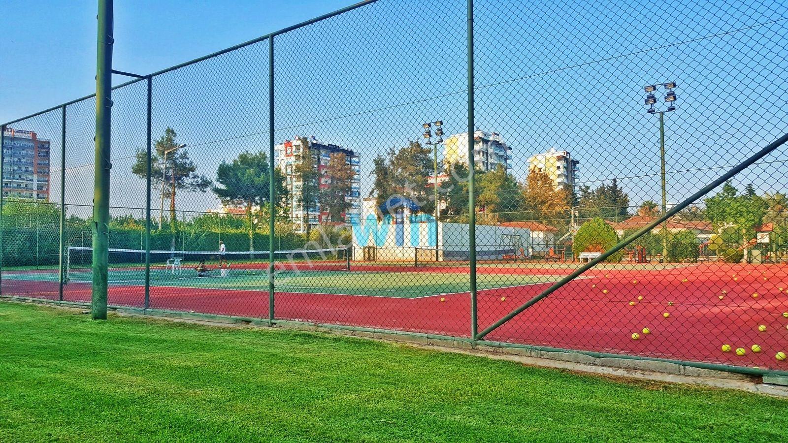 Win'den Gama Konutlarında Tadilatlı Eşyalı Satılık 5+1 Villa - Görsel 6