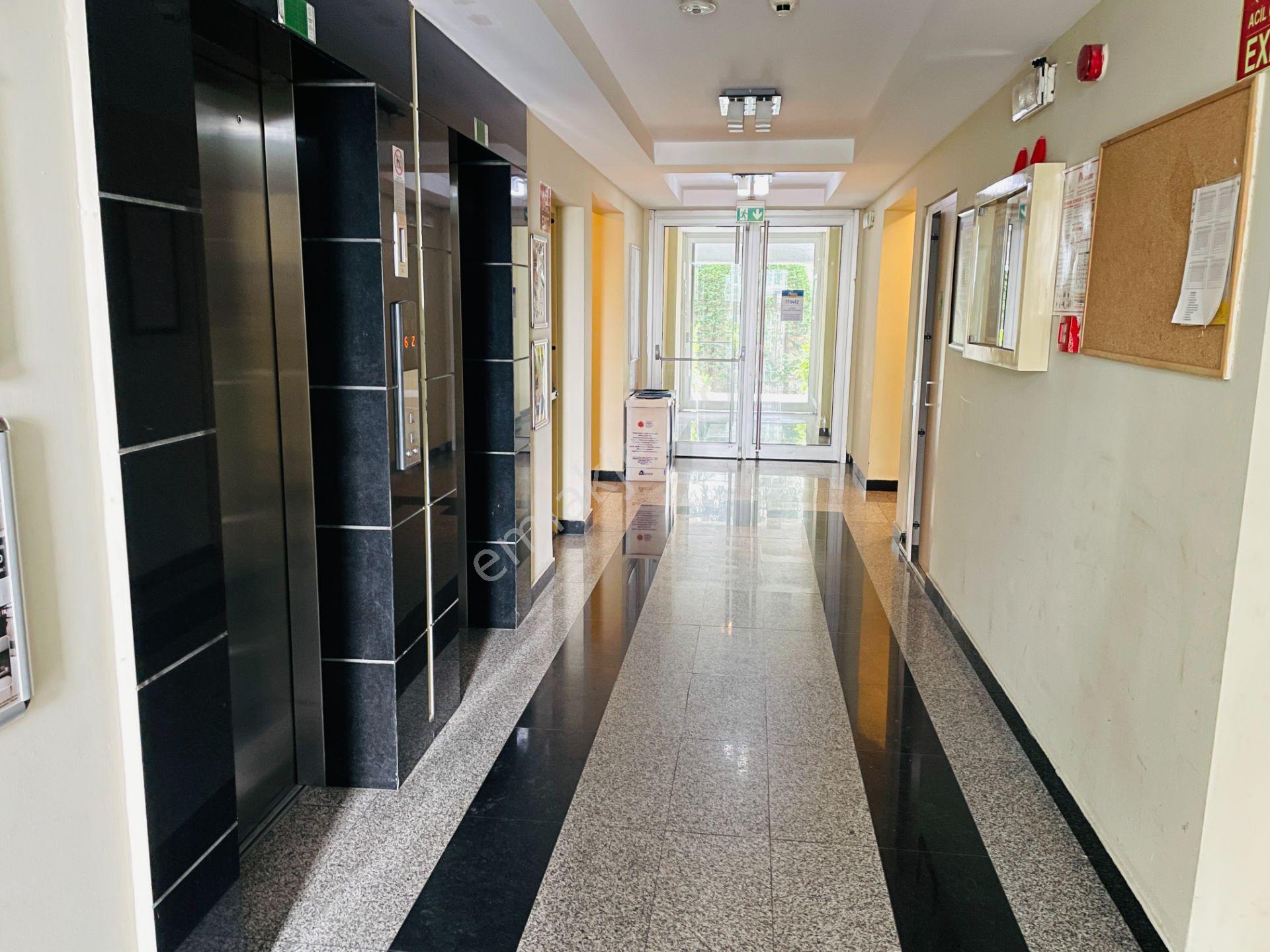 Avrupa Konutları Tem' De Balkonlu, Eb.banyolu 120m² Satılık Daire - Görsel 3