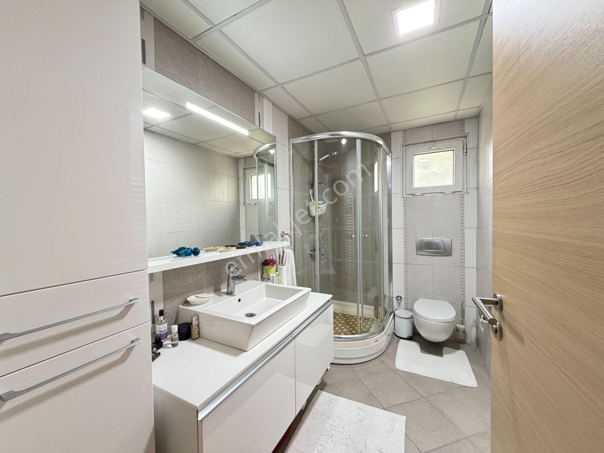 Avrupa Konutları Tem' De Balkonlu, Eb.banyolu 120m² Satılık Daire - Görsel 26