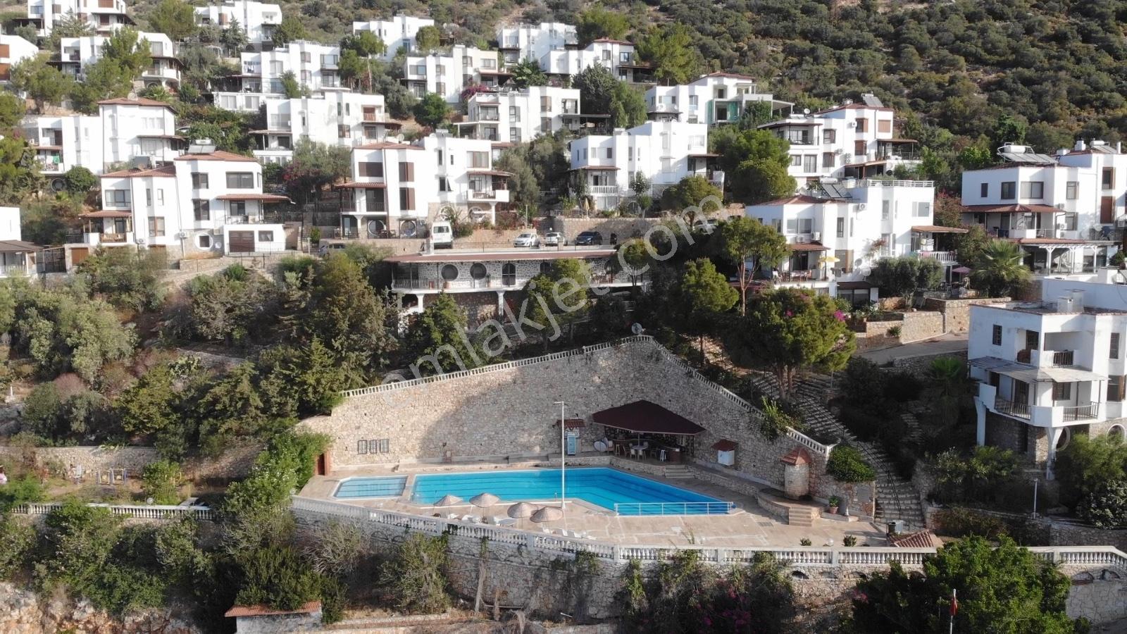 Deniz Manzaralı Şahane Bir Villa - Görsel 8