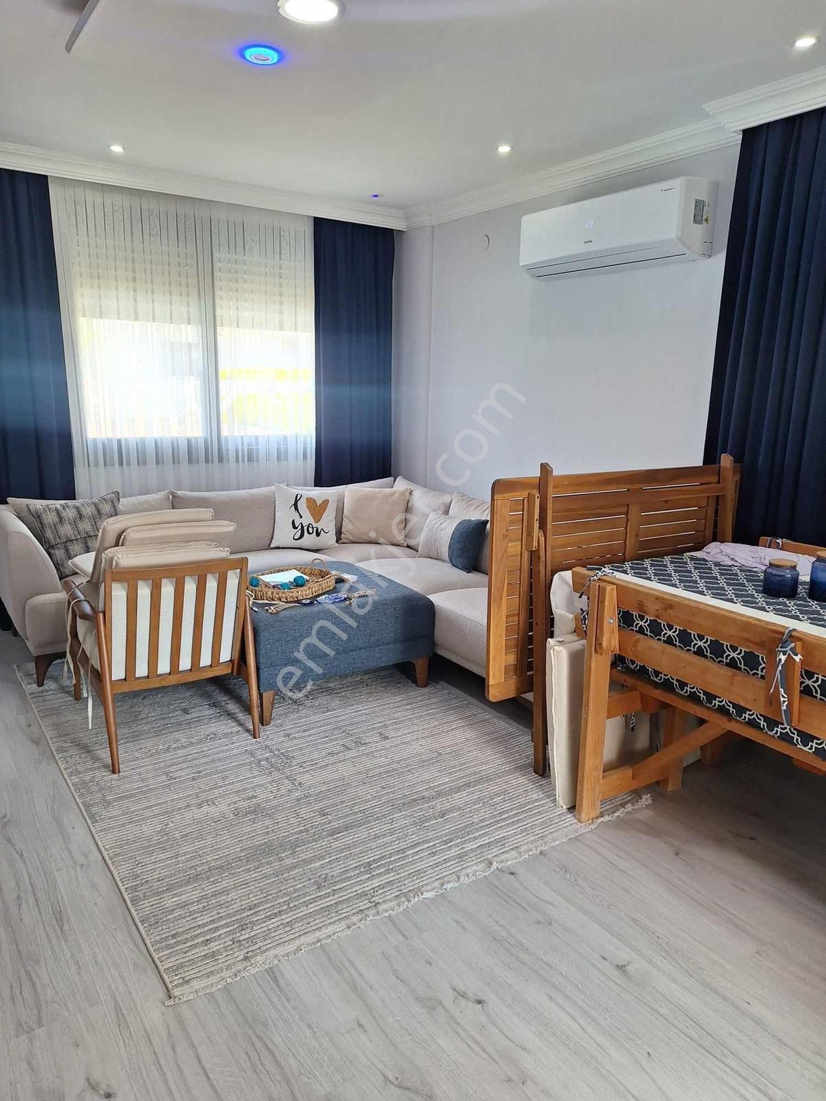 Akarcada Havuzlu Sitede Kiralık Eşyalı Yazlık - Görsel 17