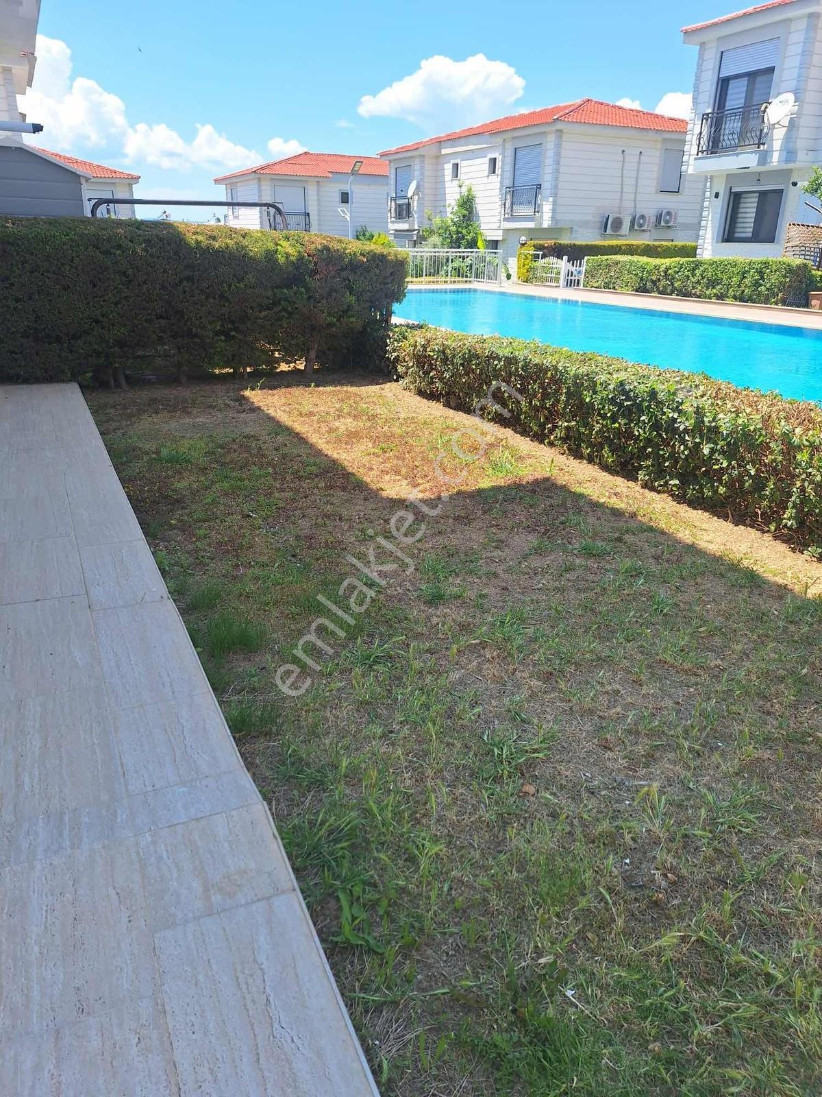 Akarcada Havuzlu Sitede Kiralık Eşyalı Yazlık - Görsel 9