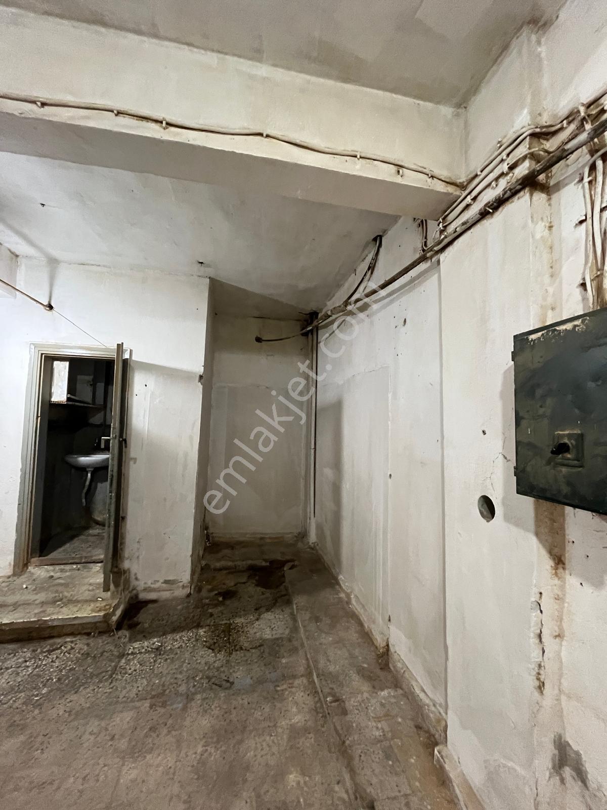 İstanbul Kocatepe Caddesinde Kiralık Dükkan - Görsel 15