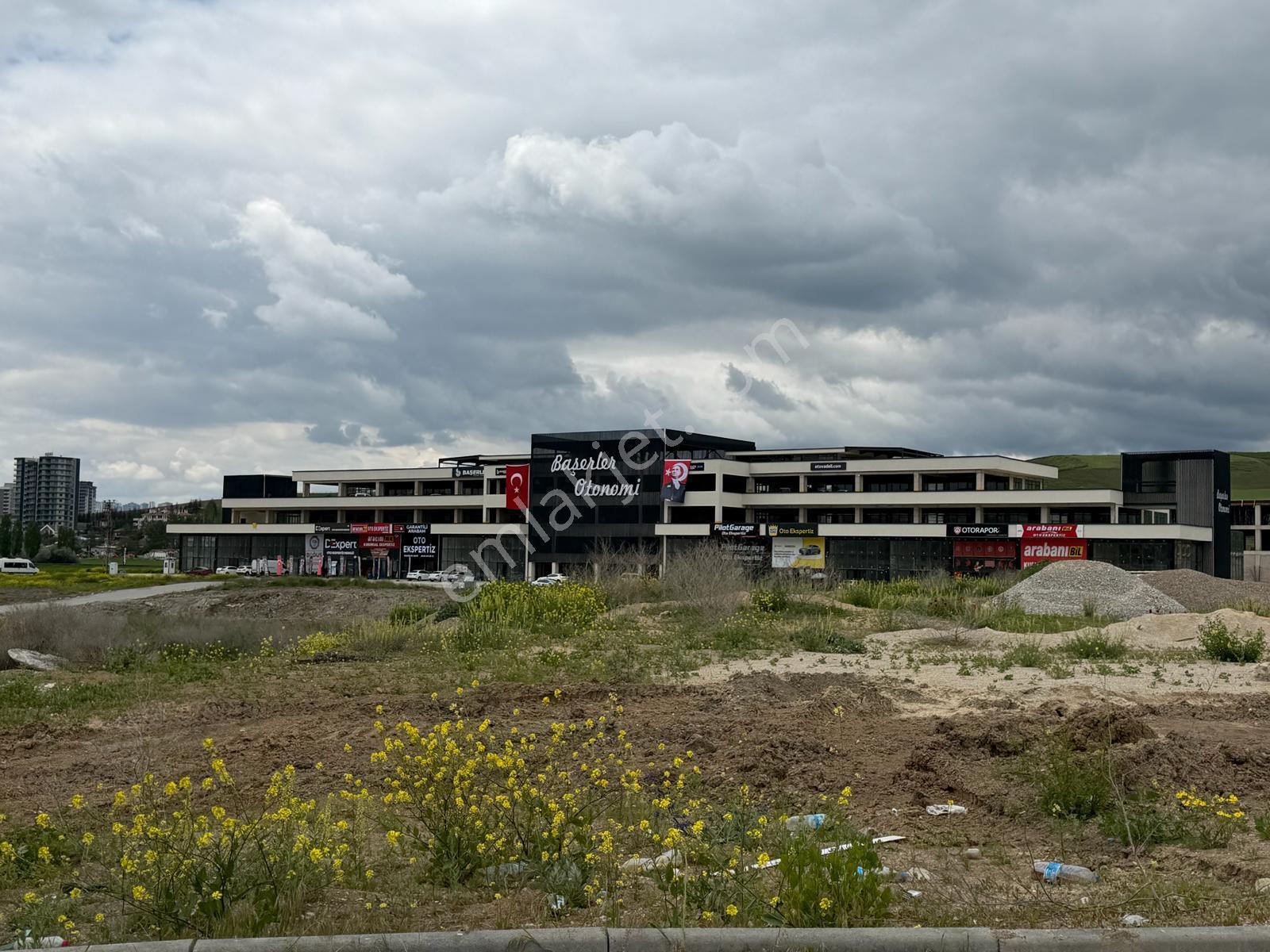 Gökçe Emlak'tan Saray Gümüşolukta Yola Cephe Fabrikaların Yanı - Görsel 21