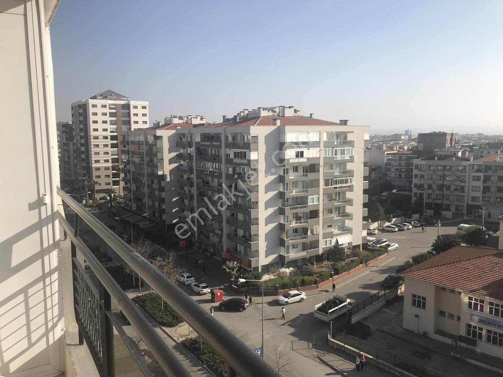Karşıyaka Ordu Bulvarı Üzerine, Site İçinde,önü Açık Kiralık 3+1 - Görsel 8