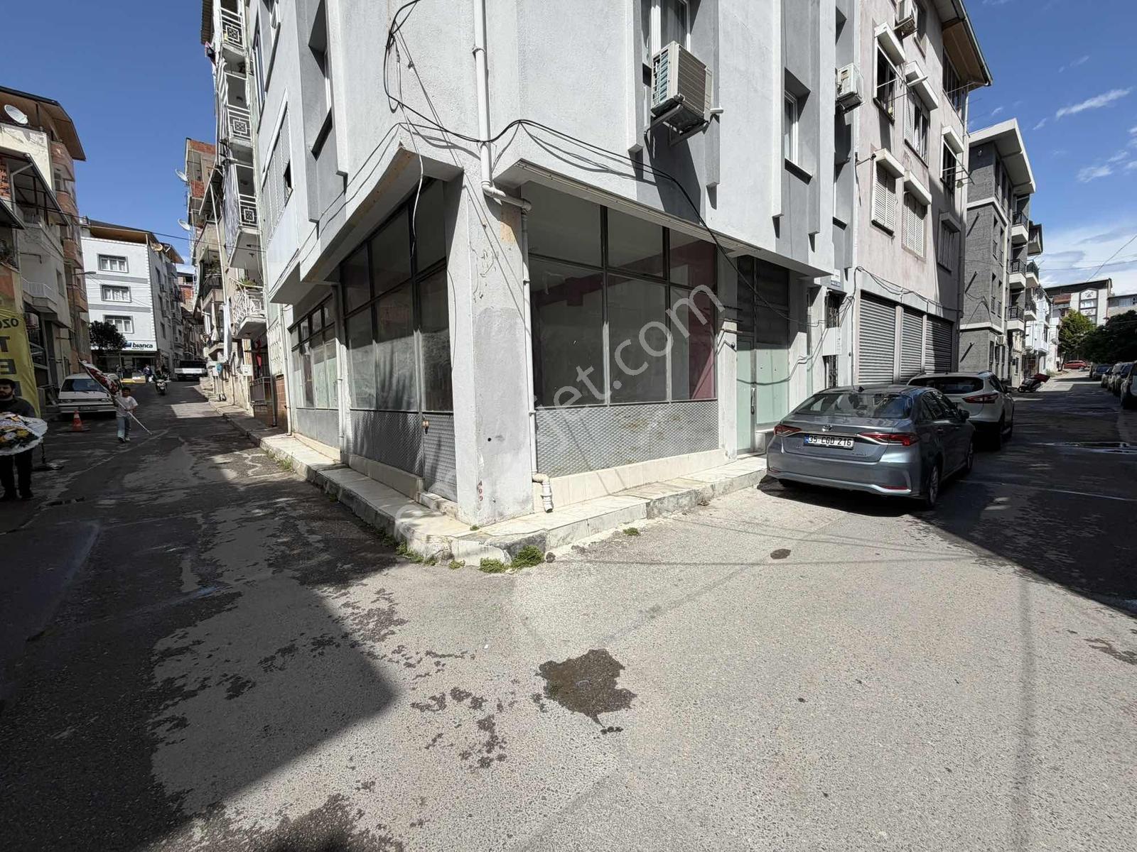 Buca Yıldız Mahallesi Geniş Kiralık İşyeri - Görsel 10