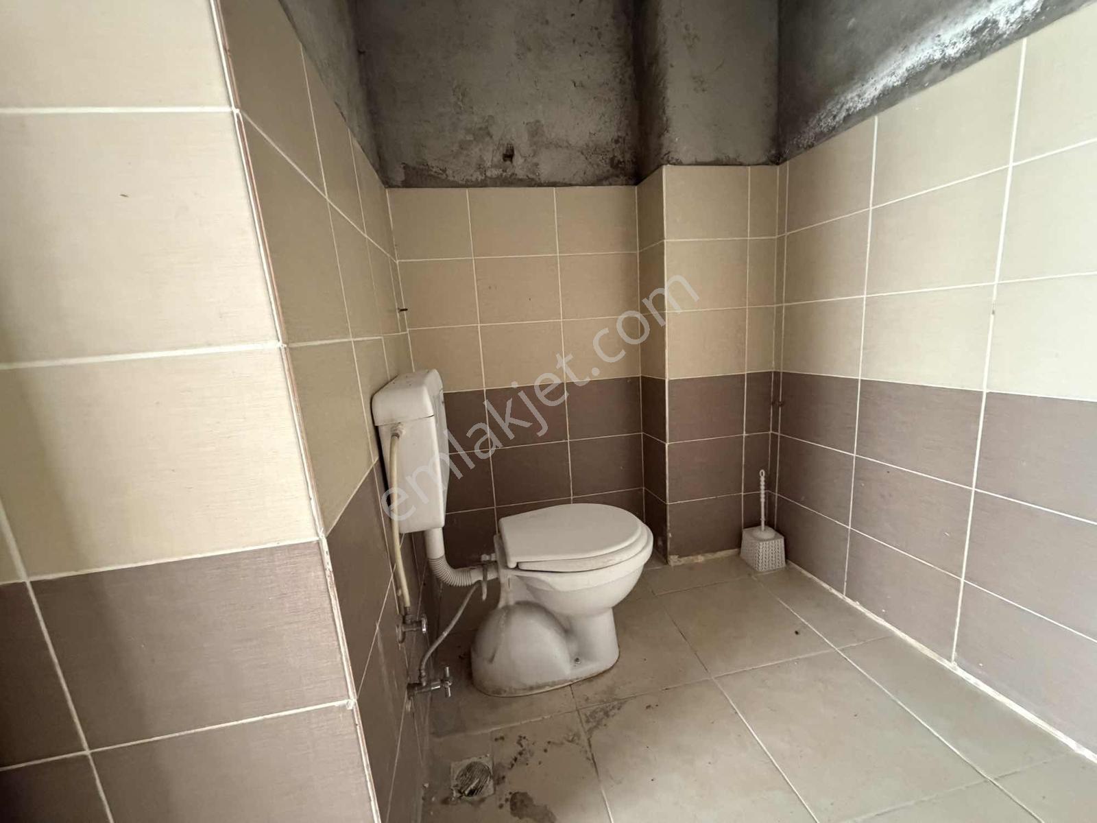 Buca Yıldız Mahallesi Geniş Kiralık İşyeri - Görsel 6