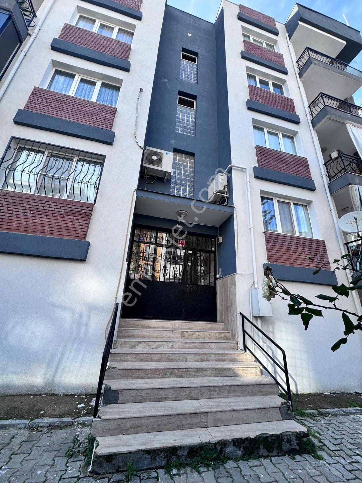 Ege Mahallesinde Deniz Manzaralı Teraslı Geniş Kullanımlı 3+1 Çatı Katı Avantajı - Görsel 28