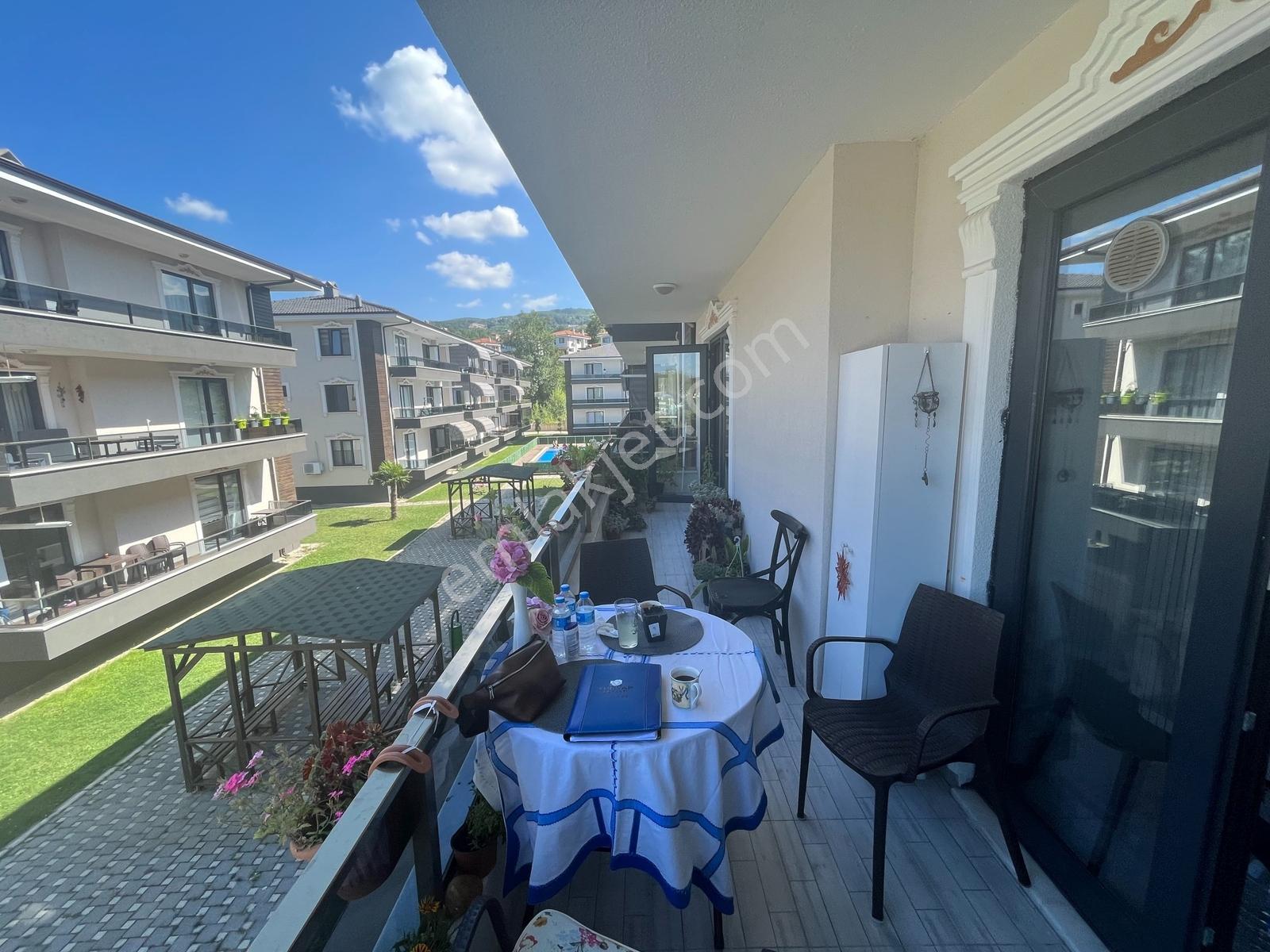 Turyap'tan Havuzlu Lüks Site De Kiralık Ara Kat 3+1 - Görsel 14