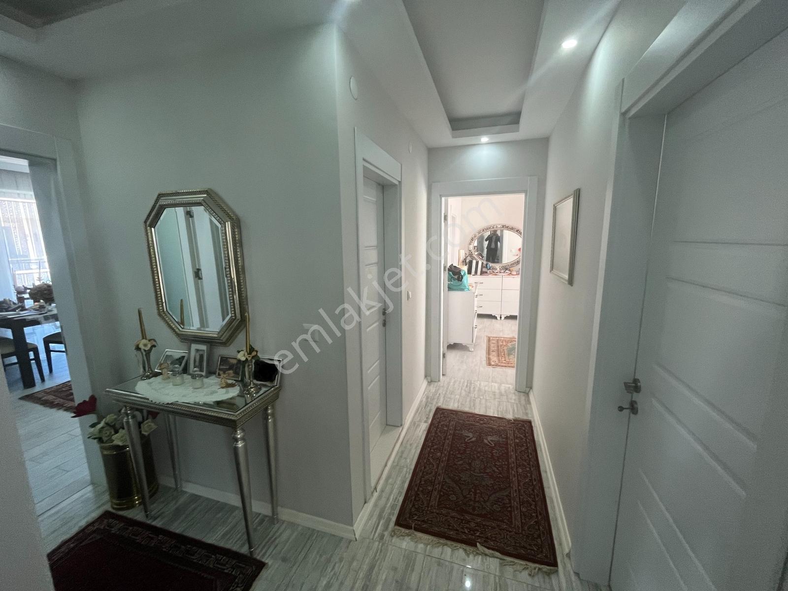 Turyap'tan Havuzlu Lüks Site De Kiralık Ara Kat 3+1 - Görsel 24