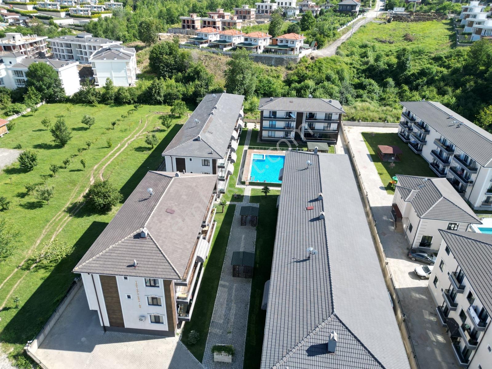 Turyap'tan Havuzlu Lüks Site De Kiralık Ara Kat 3+1 - Görsel 11