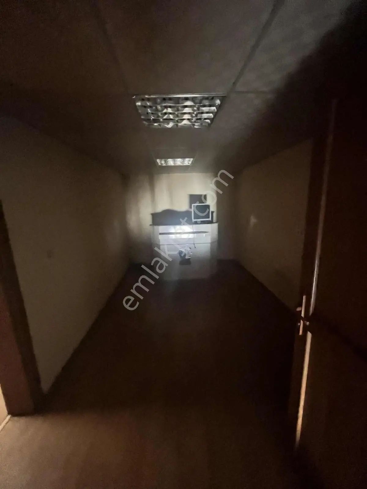 İkitelli Osb 180m2 Ofisleri Hazır Oto Servise Uygun - Görsel 5