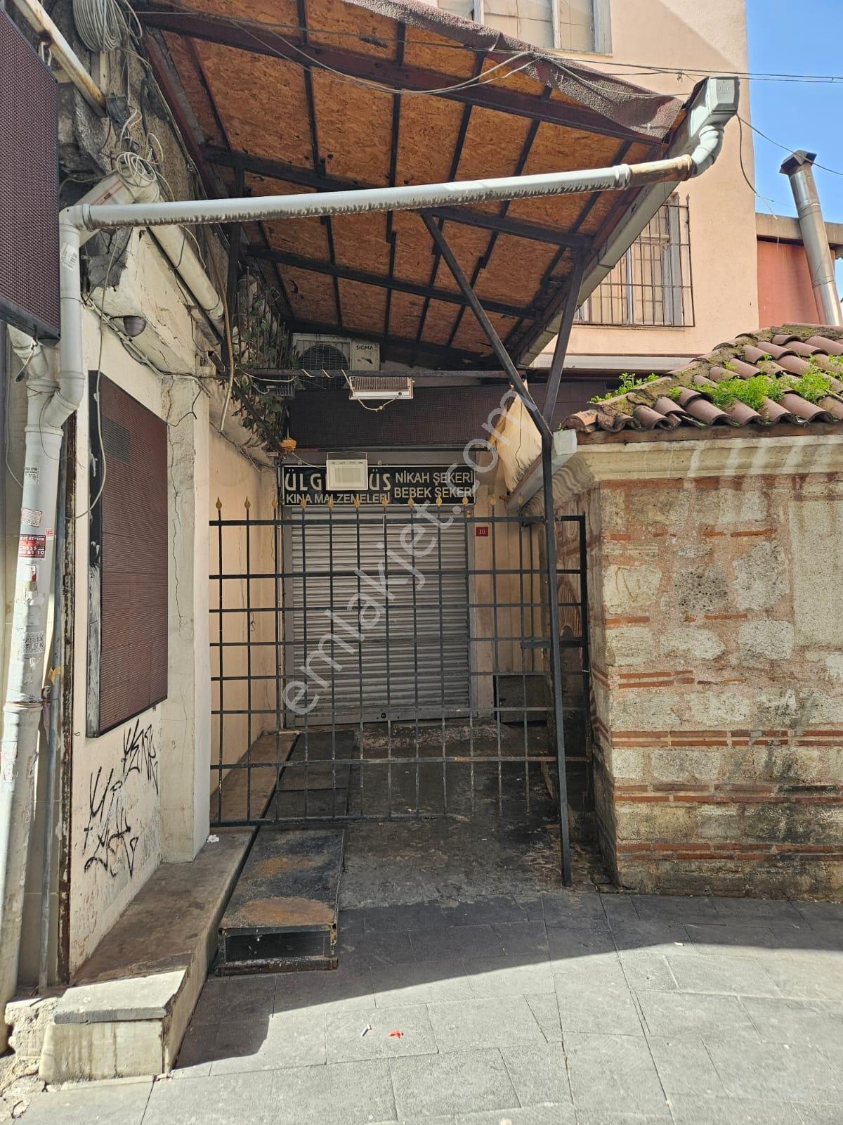 Değerli Bir Bölge Olan Tahtakalede Satılık Dükkan Bina