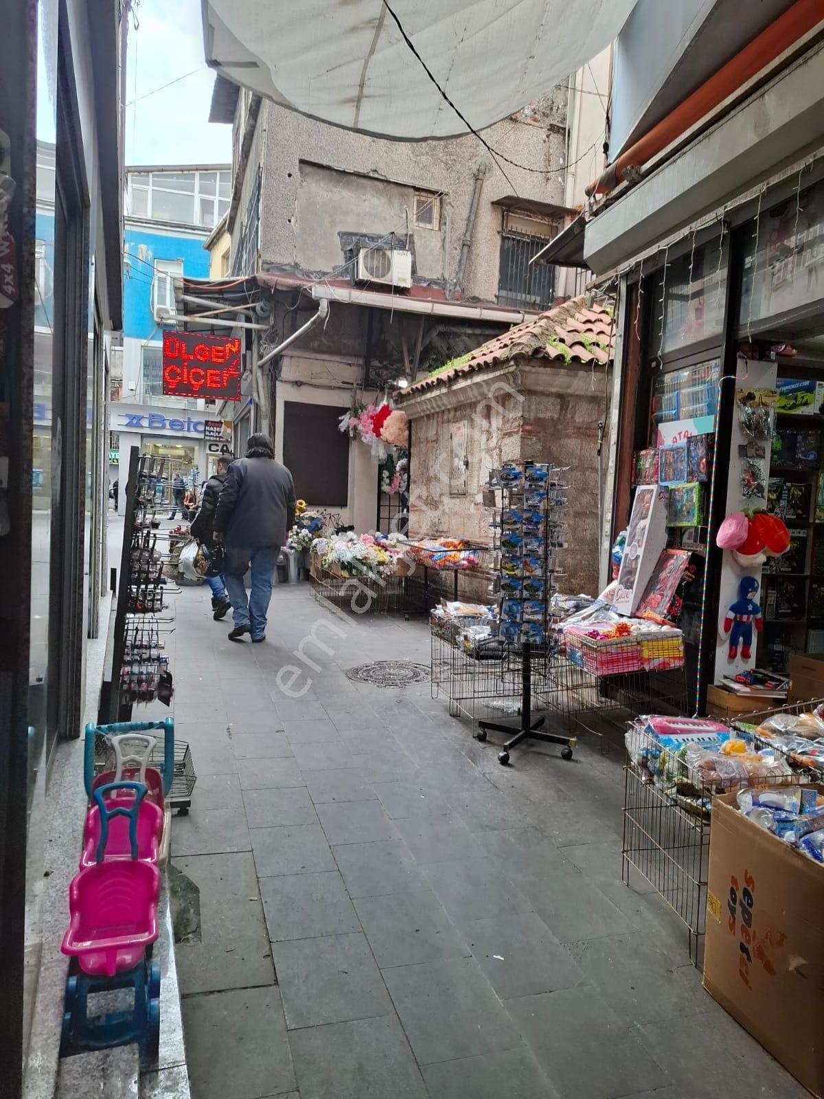 Değerli Bir Bölge Olan Tahtakalede Satılık Dükkan Bina - Görsel 5