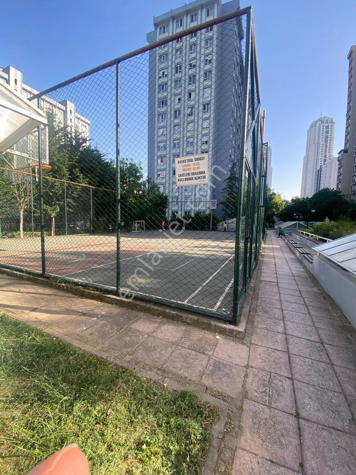 Gardenya'da Komple Tadilatlı İçi Sıfır 3+1 Ara Kat Satılık Daire - Görsel 4